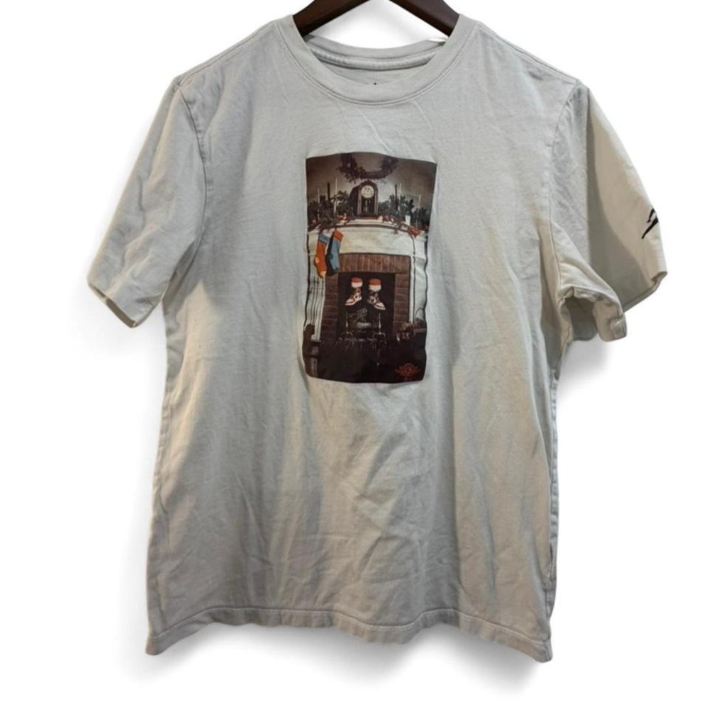 Nike Air Jordan AJ 85 CHIMNEY Men's T-SHIRT White Santa Sneakers Size M